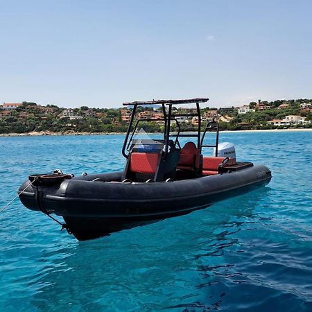 Boat & Breakfast Lucretia, Luxury Yacht Hotel Arbatax Exterior photo